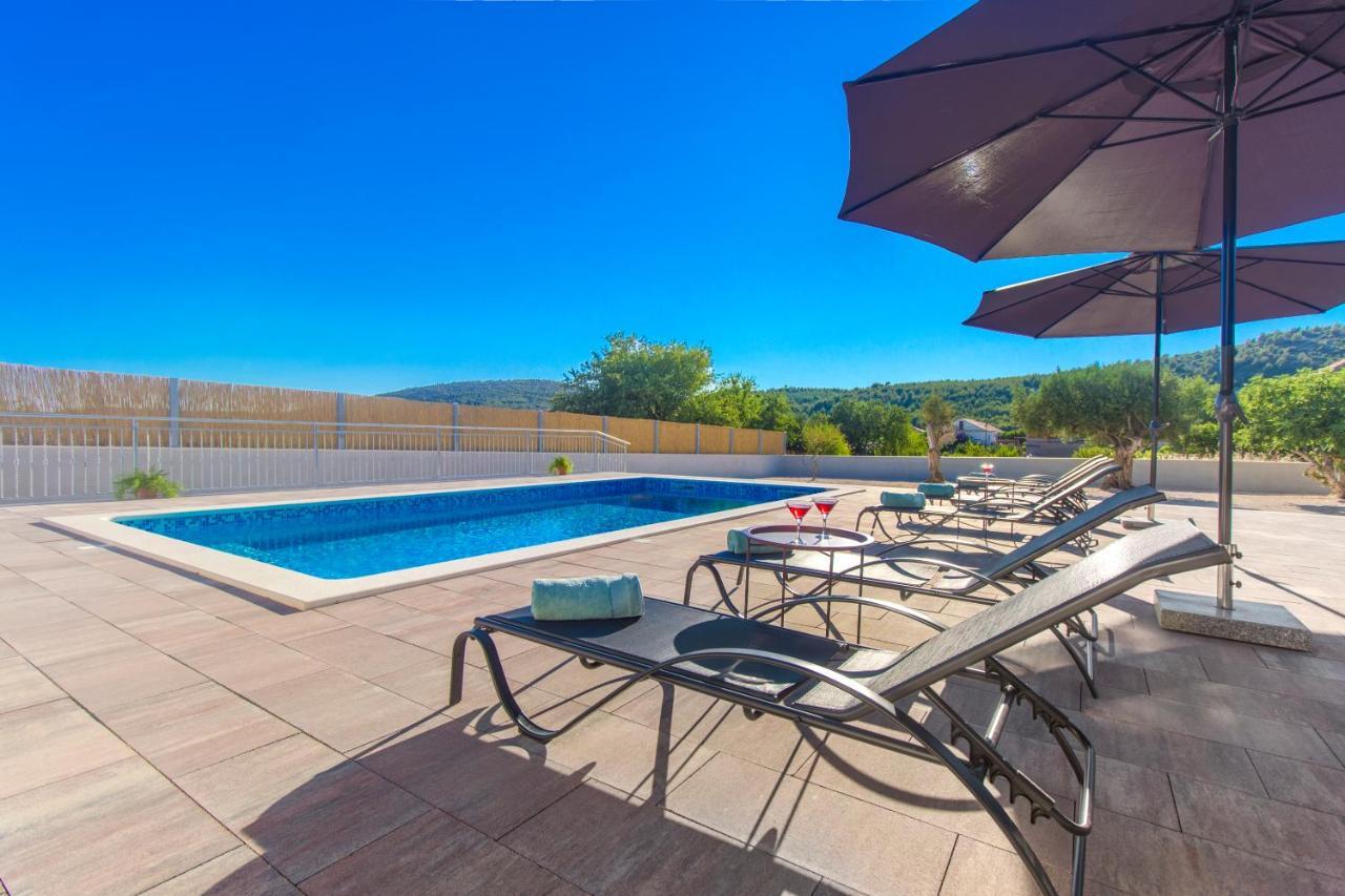 Villa Antonia With Heated Pool Dograde المظهر الخارجي الصورة